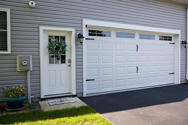 24/7 Emergency Garage Door Panel Replacement experts in Anthony, KS